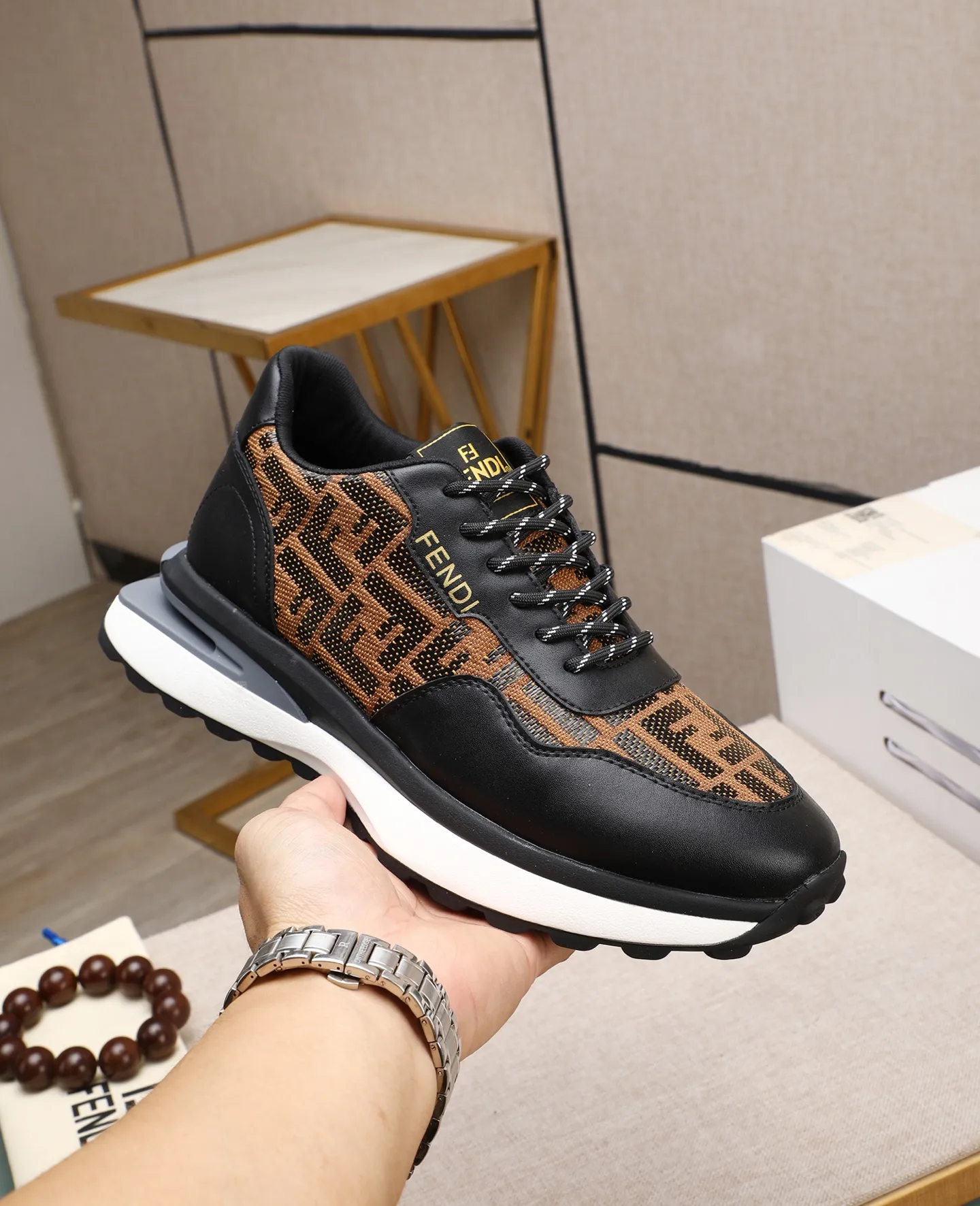Men's shoes 💰460🕷🕷[FENDI] Fendi fashionable casual men's shoes 🇨🇳Original official website 1:1 model opening, new models are available first 💯Not high-profile but avant-garde, simple About low-key and fashionable, super versatile style 🌿 Made of original cowhide ➕ Pigskin lining 🎋 The version is comfortable on the feet, so rigorous for any small place, and the workmanship is first-class 🍍38-44 Large quantities in stock